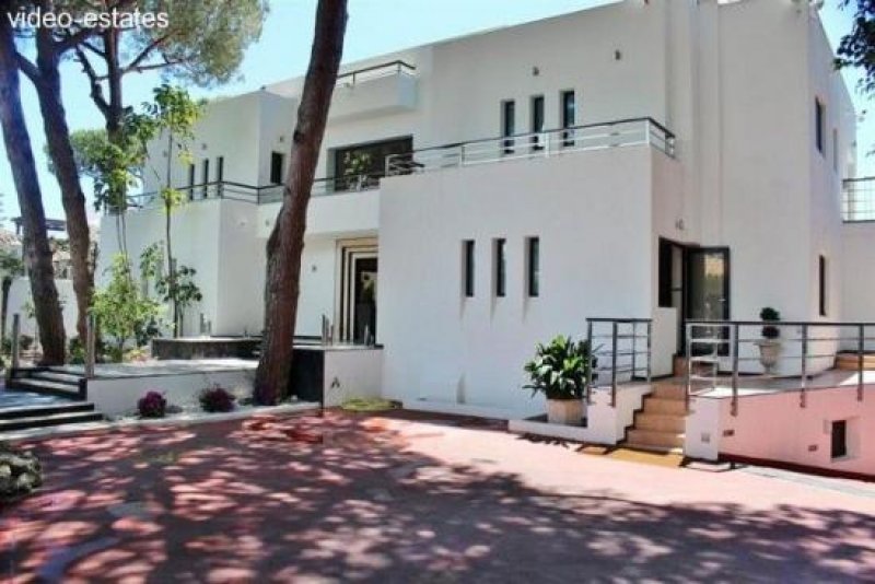 Cabopino Villa im Naturschutzgebiet Haus kaufen