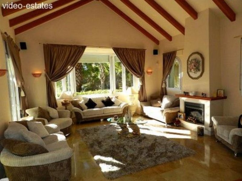 Elviria Notverkauf Luxusvilla in Elviria, günstig und hochqualitativ Haus kaufen