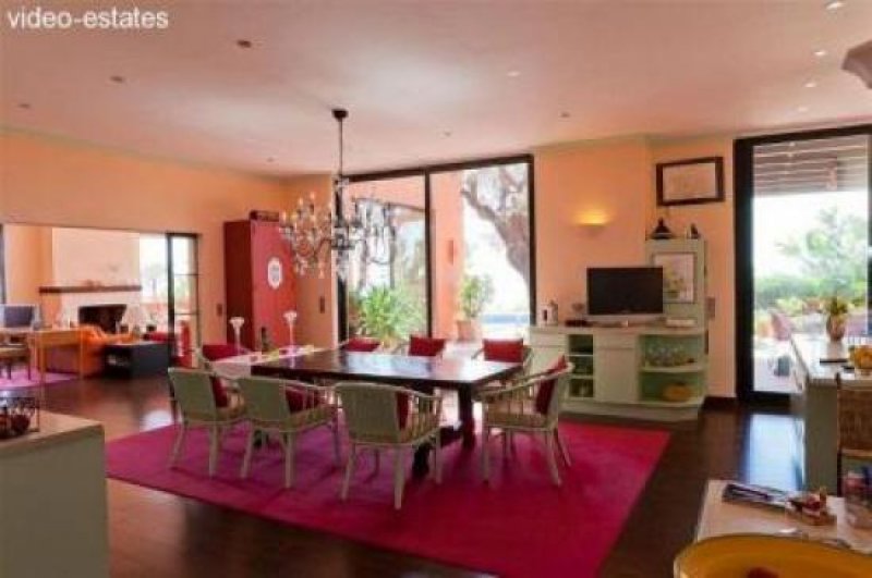 Los Monteros Alto Villa, Panoramablick, günstig, moderner Stil an der Costa del Sol Haus kaufen