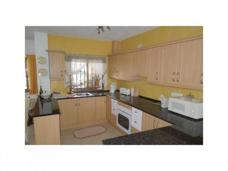 Marbella-Ost HDA-Immo.eu: perfekte Villa in Marbella-Ost (El Rosario) in Strandnähe zu verkaufen Haus kaufen