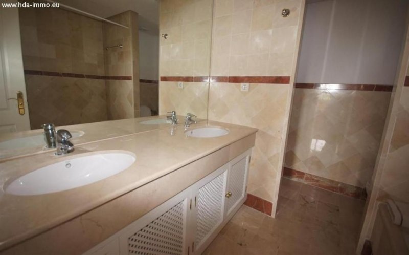 Marbella-West HDA-immo.eu: Große Wohnung in Puerto Banus, Marbella-West Wohnung kaufen