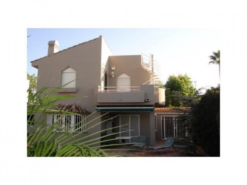 Marbella-West HDA-Immo.eu: Strandnahe Villa in Marbella-West (Atalaya Playa) zu verkaufen Haus kaufen