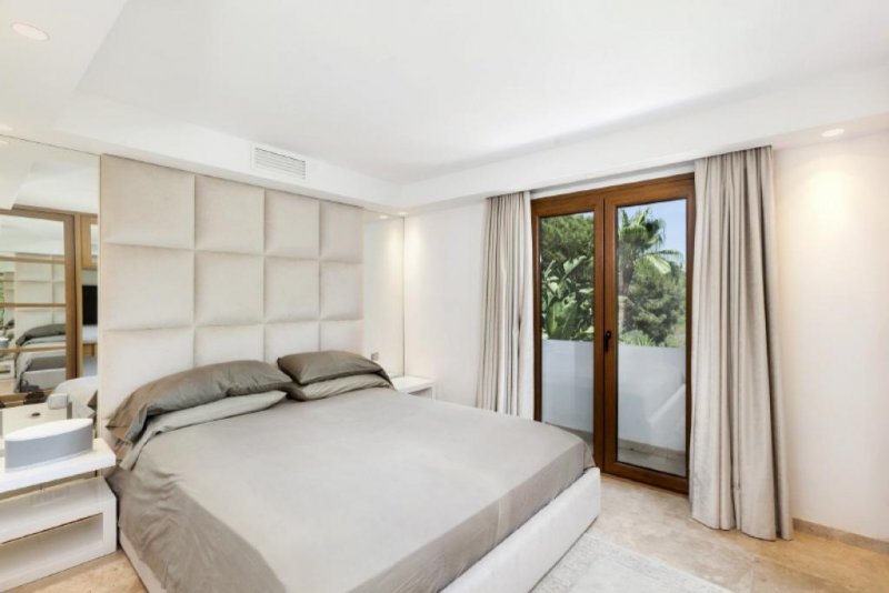 Marbella Andalusische Villa in perfekter Lage nahe Zentrum und Strand Haus kaufen