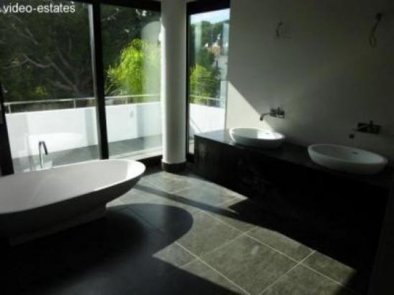 Marbella Brandneue Villa in Los Monteros Strand Haus kaufen