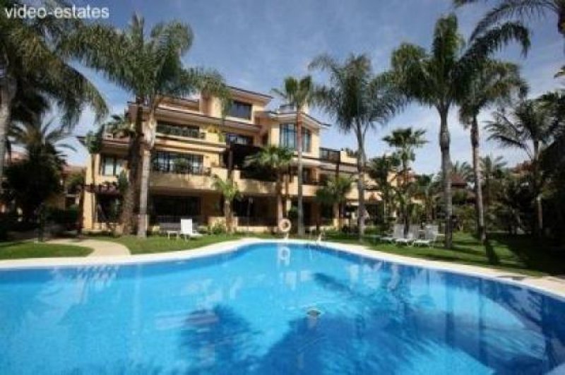 Marbella Doppelhaushälfte an der Goldenen Meile in Marbella, Haus kaufen