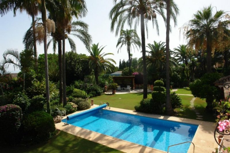 Marbella Luxus Villa in Toplage Haus kaufen