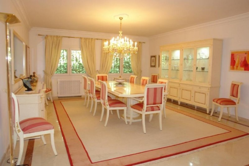 Marbella Luxus Villa in Toplage Haus kaufen