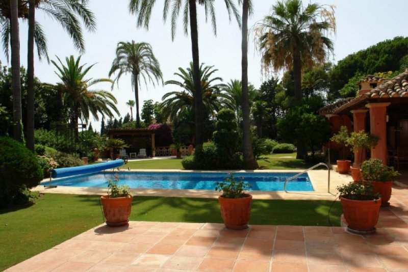 Marbella Luxus Villa in Toplage Haus kaufen