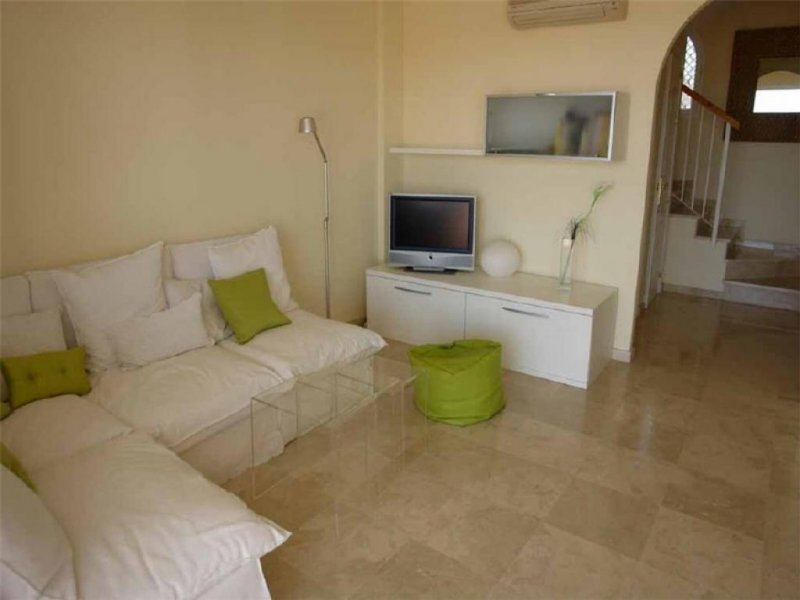 Marbella Penthouse mit traumhaftem Meerblick, nur 300 m vom Strand entfernt! Wohnung kaufen