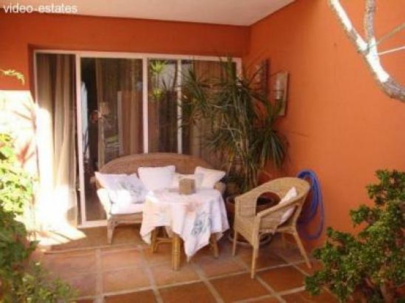 Marbella Reihenhaus in Nueva Andalucia Haus kaufen