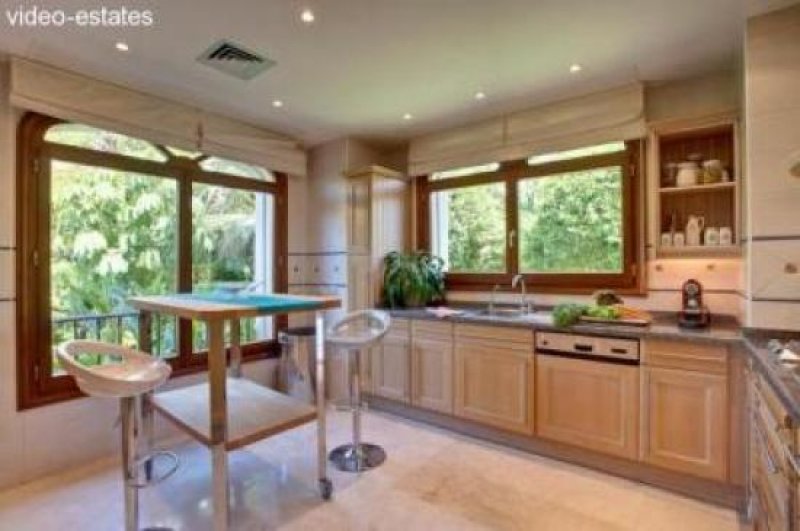 Marbella Villa an der Goldenen Meile Haus kaufen