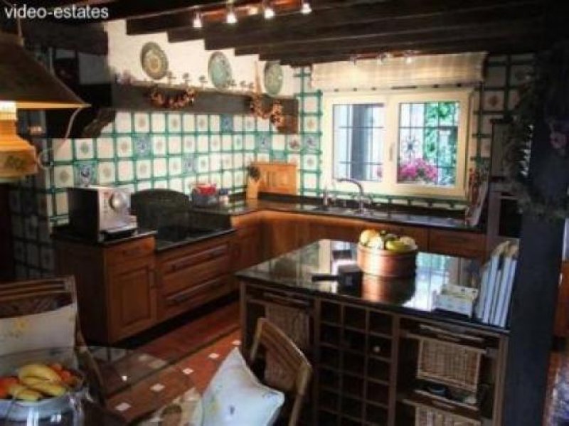 Marbella Villa im Zentrum von Marbella mit grossem Garten Haus kaufen