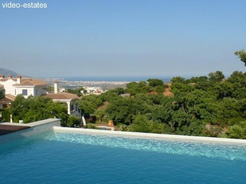 Marbella Villa mit 360 Grad Panoramablick Haus kaufen
