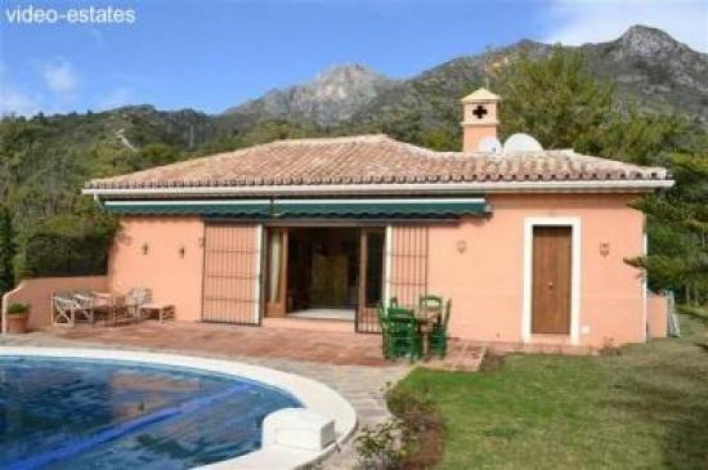Marbella Villa mit zwei Gästehäusern Haus kaufen