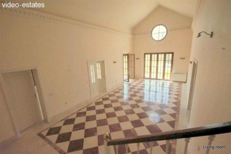 Marbella Wertgutachen von 1.8 Mil EURO - reduziert auf 656.500,- Haus kaufen