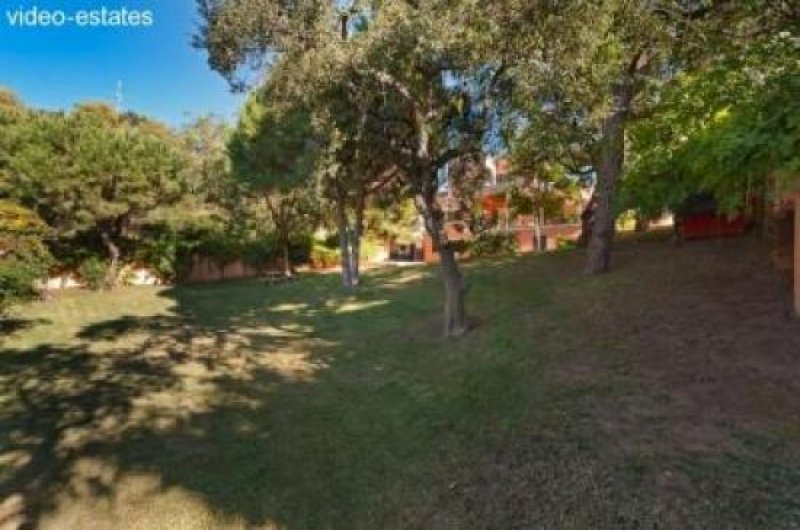 Elviria Freistehende Villa in hervorragendem Zustand Haus kaufen