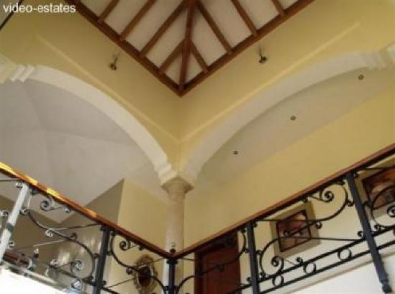 Elviria Luxus Villa mit 5 Schlafzimmern Haus kaufen