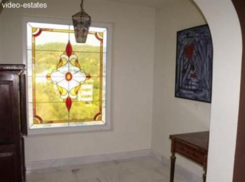 Elviria Freistehende Villa mit 5 Schlafzimmern Haus kaufen