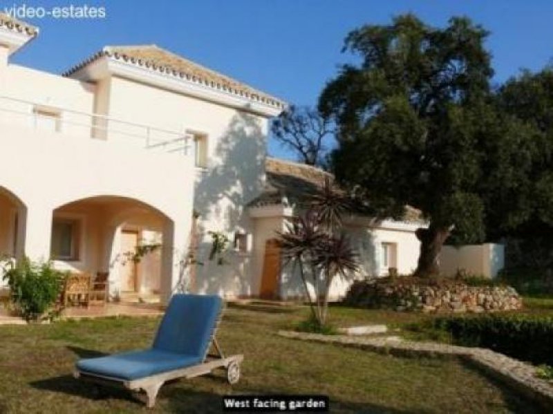Marbella Villa in La Mairena Haus kaufen