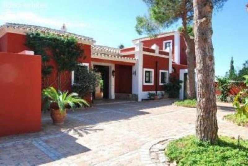Benalmadena Villa mit 6 Schlafzimmern en suite Haus kaufen