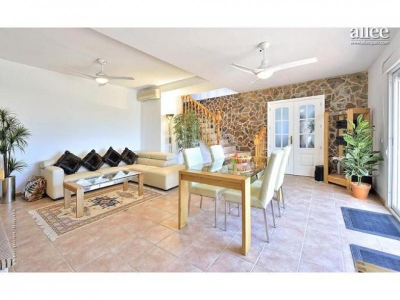 Benalmádena HDA-Immo: Schönes Stadthaus mit Meerblick in Benalmadena zu verkaufen. Haus kaufen