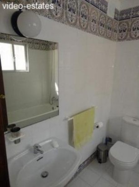 La Sierrezuela kleine Villa in guter ruhiger Umgebung Haus kaufen