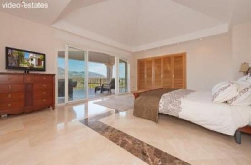 Urb. Mijas Golf Herrliche Golfvilla mit 360 Grad Ausblick Haus kaufen