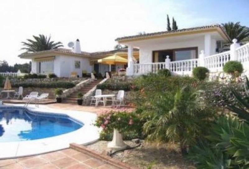Mijas Villa auf einer Ebene mit Meerblick zwischen Mijas-Pueblo und Fuengirola Haus kaufen
