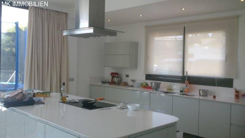 NEUVA ANDALUCIA Villa in der Nähe von Central Plaza und Puerto Banus Haus kaufen