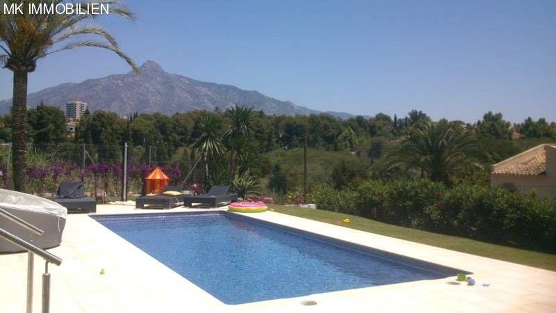 NEUVA ANDALUCIA Villa in der Nähe von Central Plaza und Puerto Banus Haus kaufen