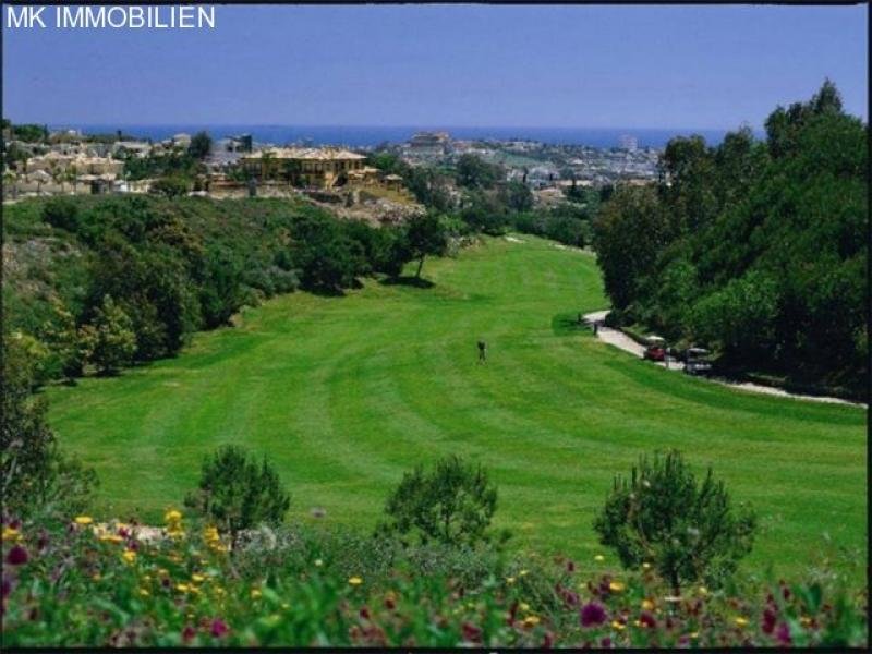 NUEVA ANDALUCIA Grundstück mit Meerblick Grundstück kaufen