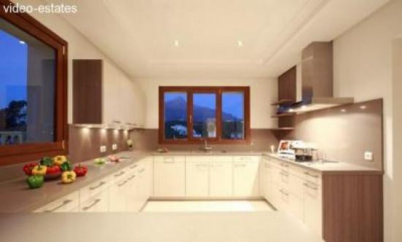 Nueva Andalucia Luxusvilla in der Nähe von Puerto Banus Haus kaufen