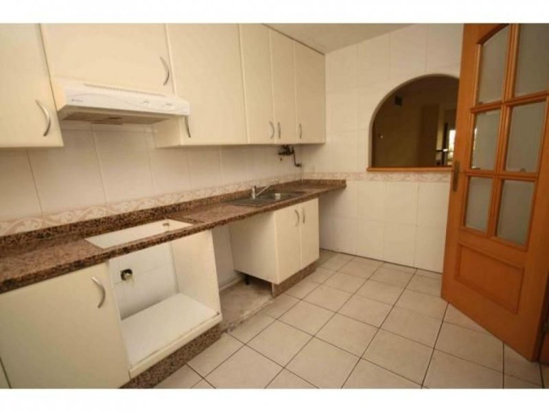 San Pedro de Alcantara HDA-immo.eu: 3 Schlafzimmer Ferienwohnung direkt am Golfplatz, von Bank, zu verkaufen. Wohnung kaufen