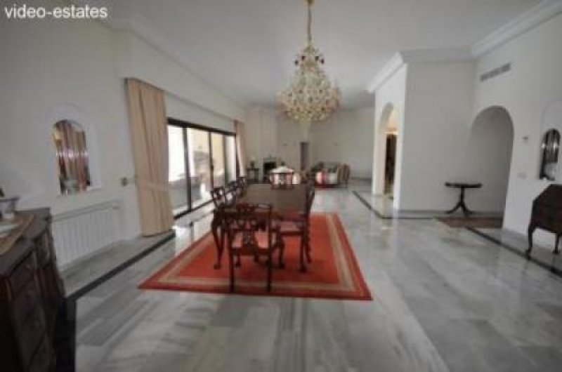 Benahavis Luxusvilla in El Paraiso Haus kaufen