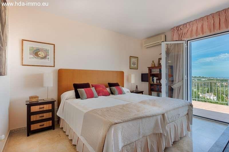 Benahavís hda-immo.eu: zauberhafte Villa in einem Komplex von 4 Wohnungen auf dem Hügel von El Paraiso Alto. Benahavis Haus kaufen