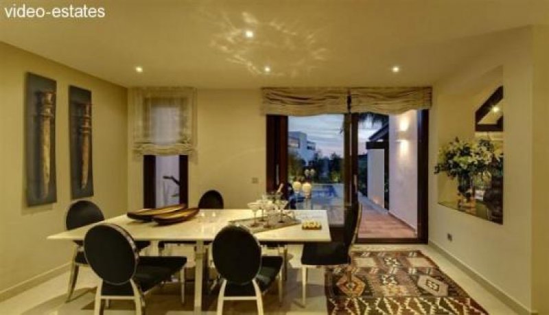 Benahavs Villa mit Panorama Meerblick Haus kaufen