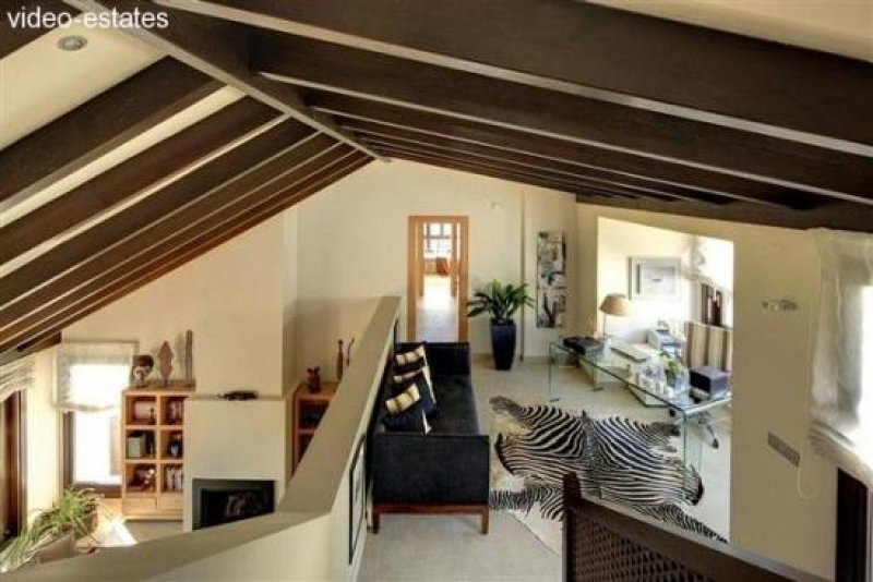 Benahavs Villa mit Panorama Meerblick Haus kaufen