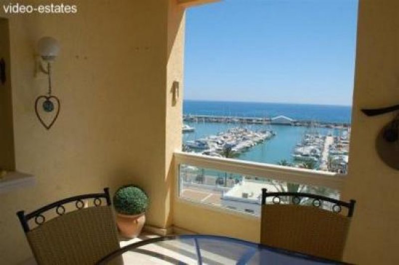 Estepona Appartement im Hafen mit herrlichem Ausblick Wohnung kaufen
