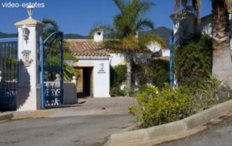 Estepona Finca zwischen Marbella und Estepona, modern und hochwertig ausgestattet Haus kaufen