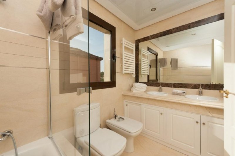 Estepona Gutes Preis-/Leistungsverhältnis! Schöne Neubau Villen und Doppelhaushälften am Golfplatz Haus kaufen