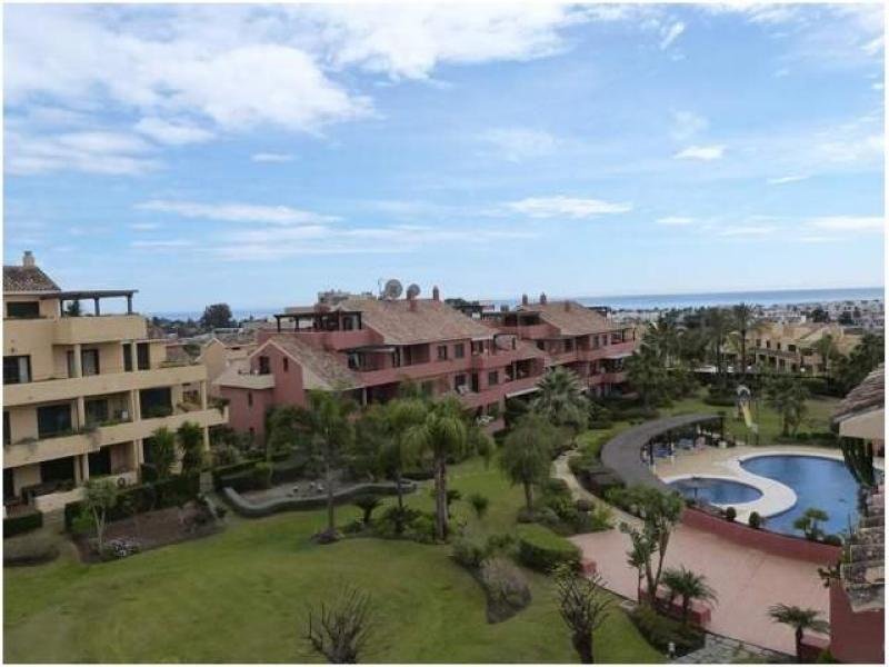 Estepona HDA-immo.eu: Luxus 4 SZ Duplex-Penthousewohnung in Estepona zu verkaufen. Wohnung kaufen