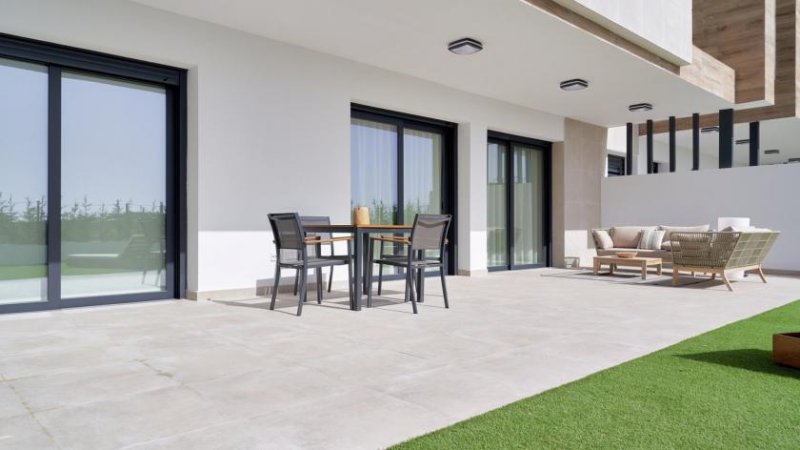 Estepona Moderne Erdgeschosswohnung mit Garten in Atalaya Wohnung kaufen