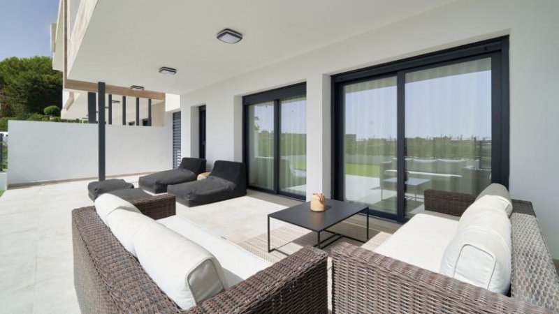 Estepona Moderne Erdgeschosswohnung mit Garten in Atalaya Wohnung kaufen