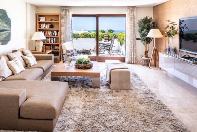 Estepona Modernes Luxuspenthouse direkt am Strand in bester Lage von Estepona. Wohnung kaufen