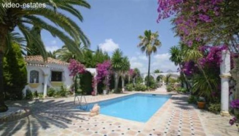 Estepona momentan als Hochzeitshotel genutzt Gewerbe kaufen