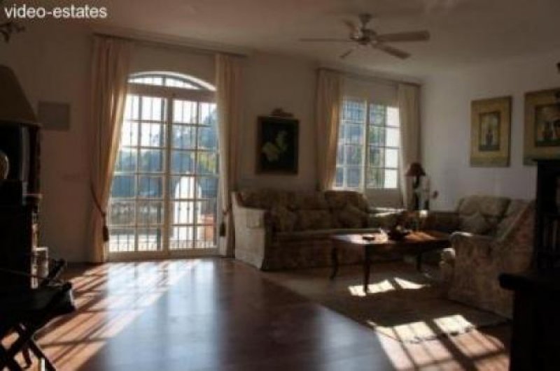 Estepona Villa jetzt EUR 400 000,- billiger Haus kaufen