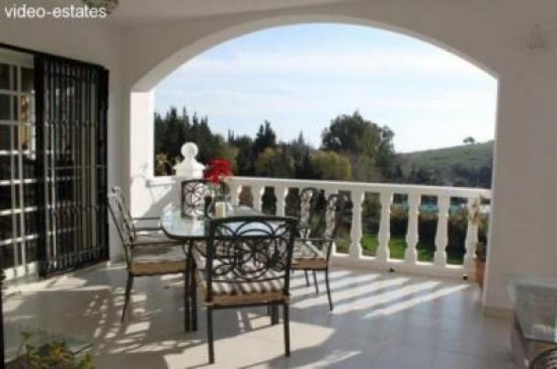 Estepona Villa jetzt EUR 400 000,- billiger Haus kaufen