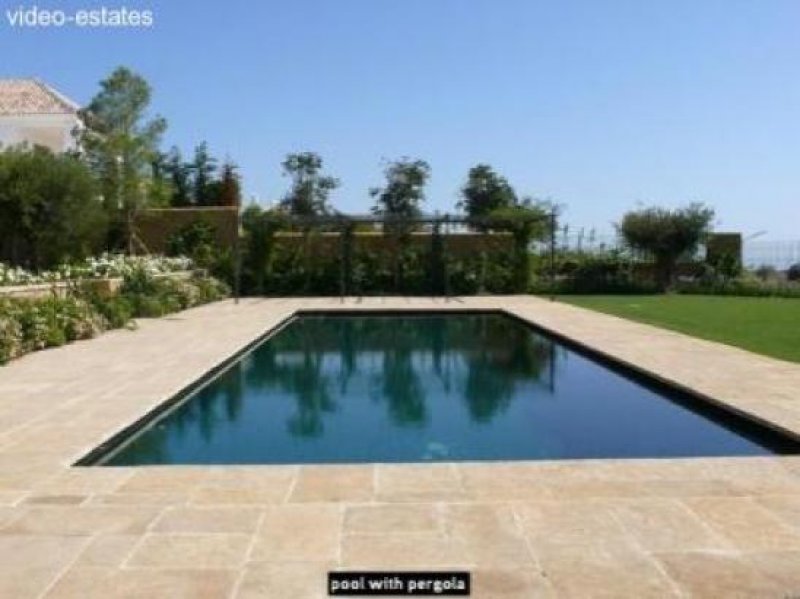 Casares Villa auf Golfanlage Haus kaufen