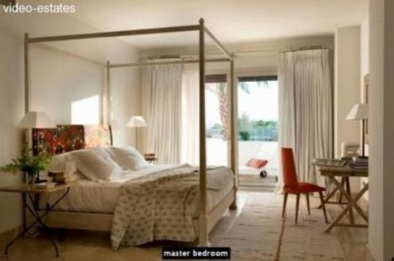 Casares Villa auf Golfplatz Haus kaufen