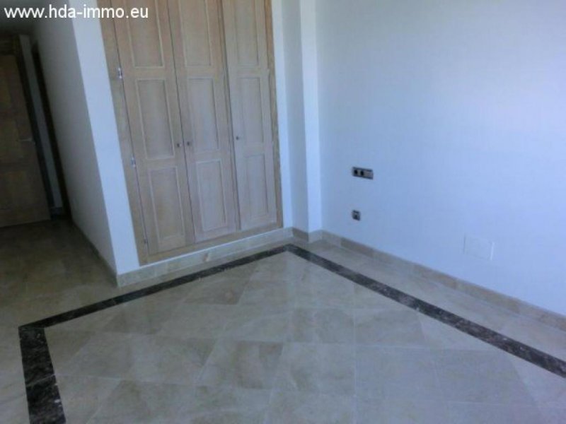 Manilva HDA-immo.eu: 60% reduziert, Luxus Apartment in 1.Linie Meer in Puerto de la Duquesa, Manilva Wohnung kaufen